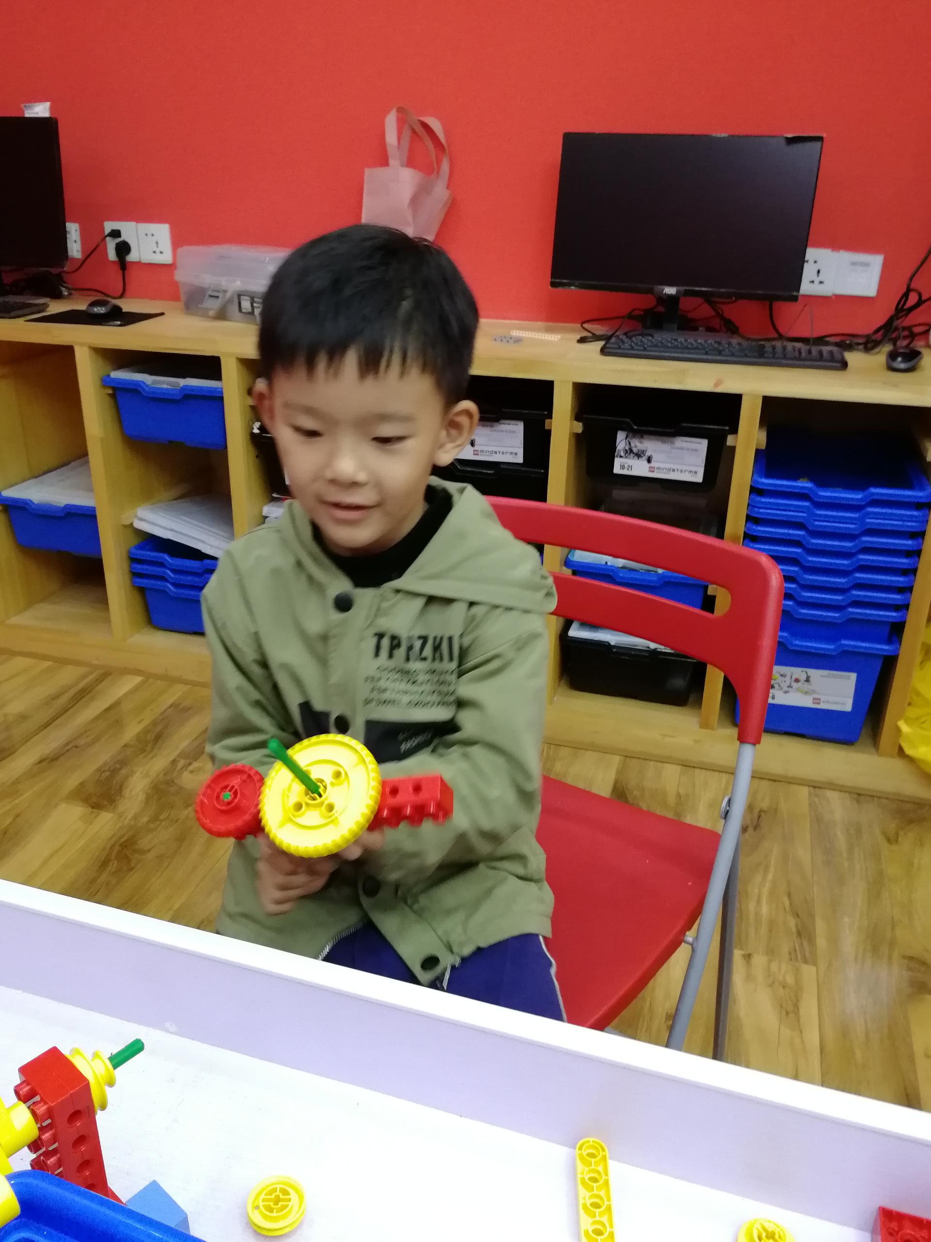2018.4.13 陽陽 《風(fēng)扇》